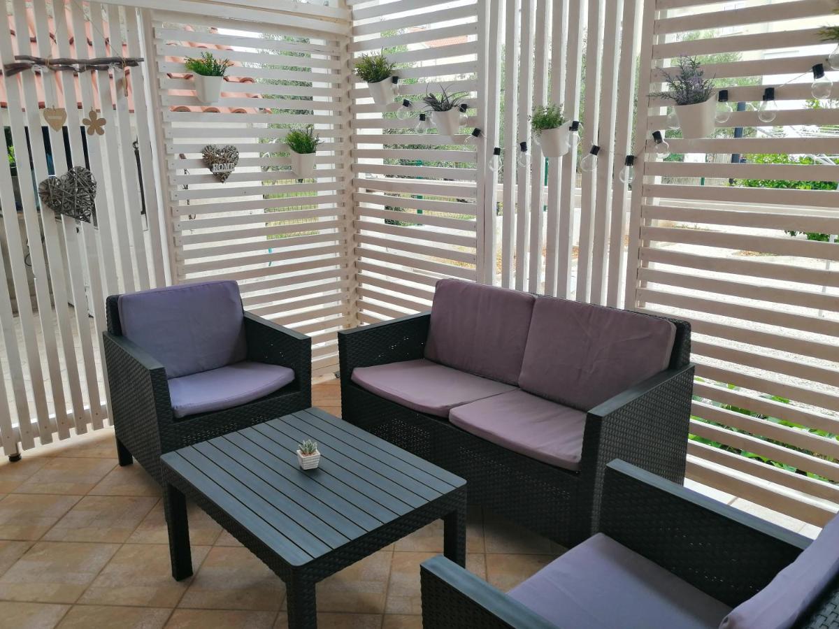 Apartman Mira Zaboric Exterior foto