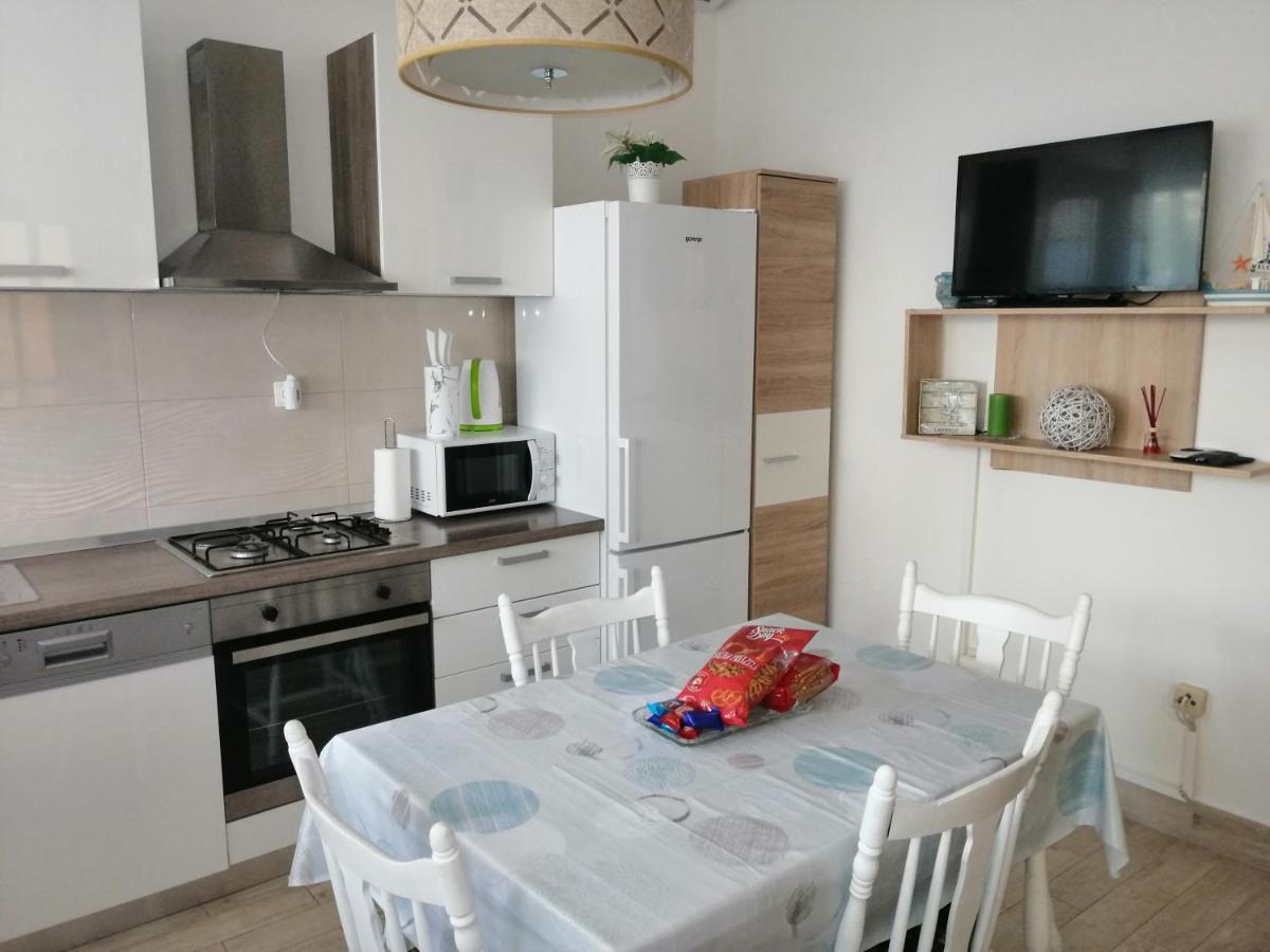 Apartman Mira Zaboric Exterior foto
